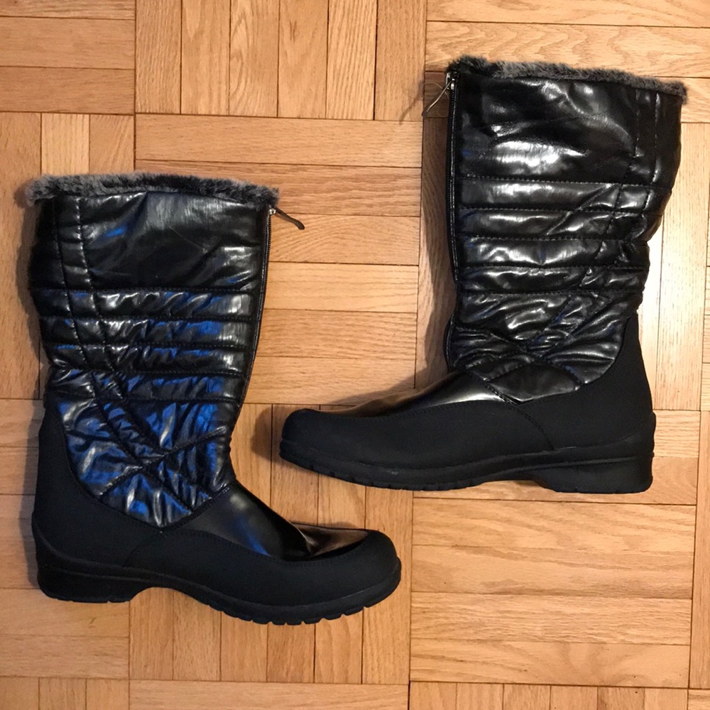 Easy Spirit Black quilted boots 11 M